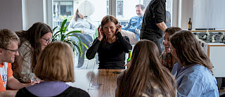 Team in entspannter Atmosphäre bei .diff communications