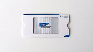 Cover eines Videos welches das Öffnen einer 3D Einladungskarte für Sumitomo Demag zeigt