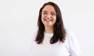 Portrait von Anna Bosser Projektmanagerin bei diff commmunications